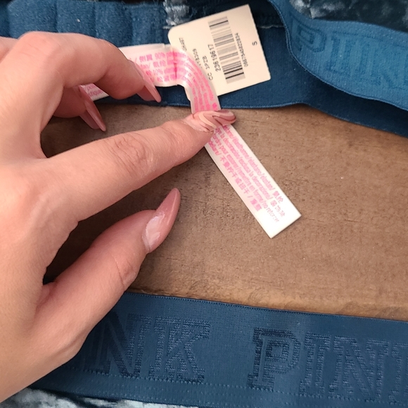 Victoria Secret Pink set - Picture 2 of 3